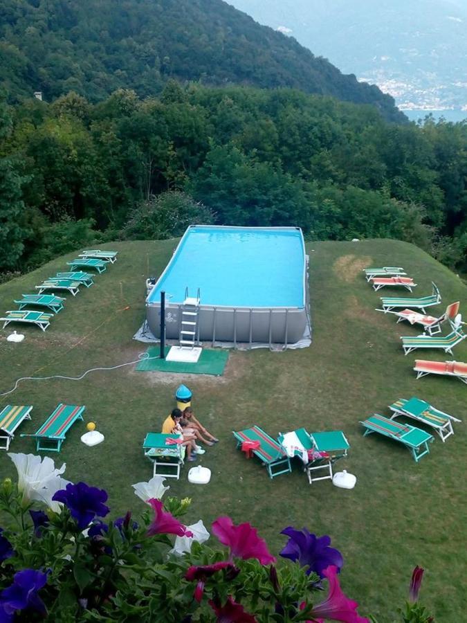 Hotel Ristorante La Sorgente Plesio Esterno foto