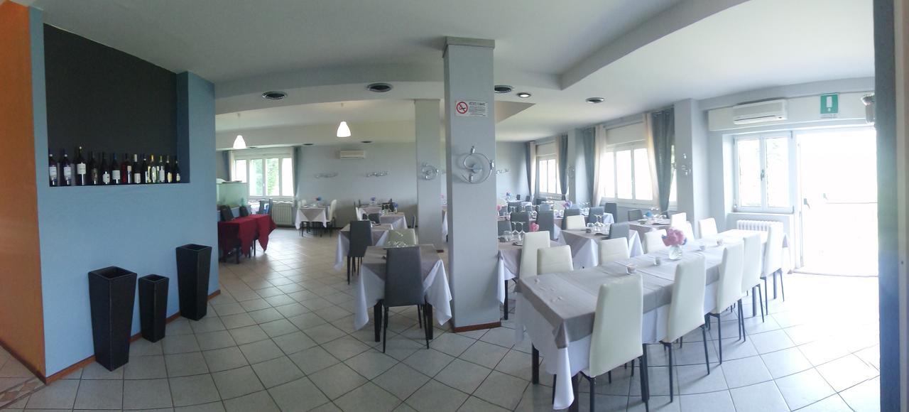 Hotel Ristorante La Sorgente Plesio Esterno foto