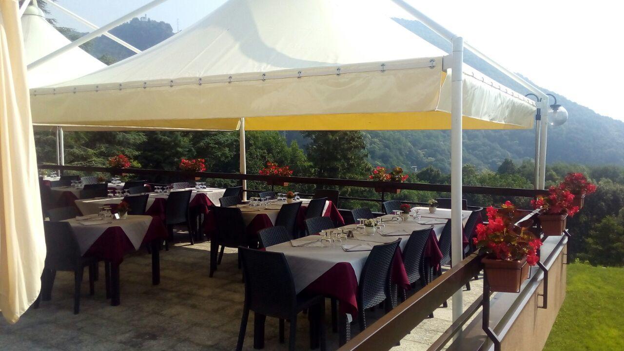 Hotel Ristorante La Sorgente Plesio Esterno foto